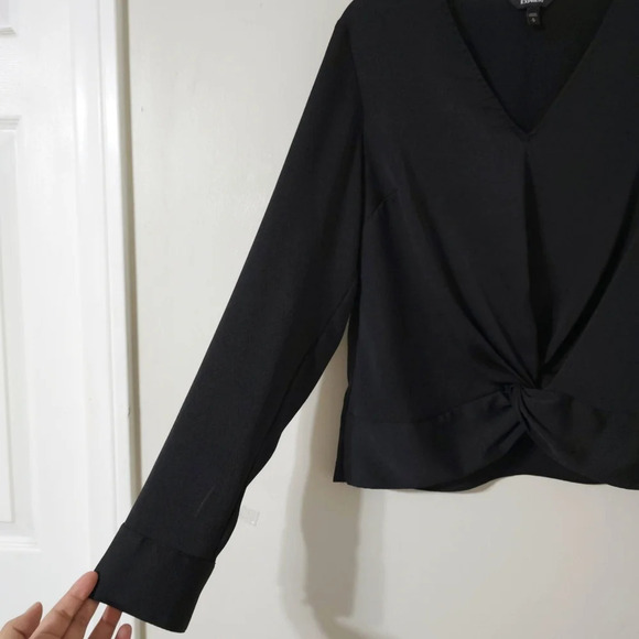 ✨️4/$20. Black Chiffon Long Sleeve Cropped Dress Shirt with Faux Knot Front, M - Picture 6 of 16
